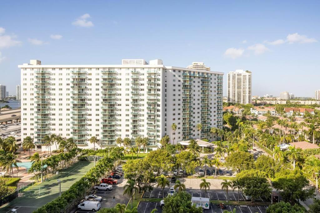 Ocean Reserve Sunny Isles 11Th Str-02330 Apartamento Miami Beach Exterior foto